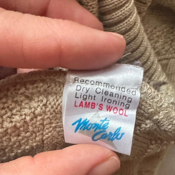 Wool sweater bundle - Picture 9 of 13